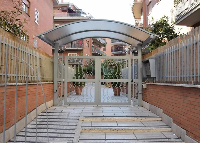 Lidia Апартаменты Рим